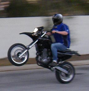 wheelie2.jpg