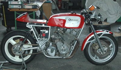 1200cc_180º_Jota2.jpg