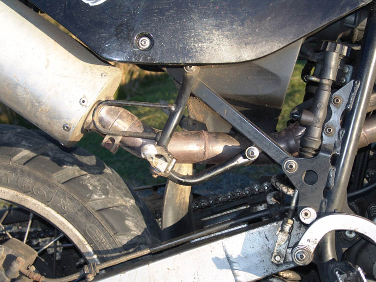 mz exhaust.jpg