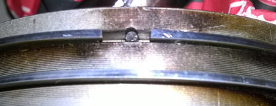 YZ piston - rings lock from below.jpg